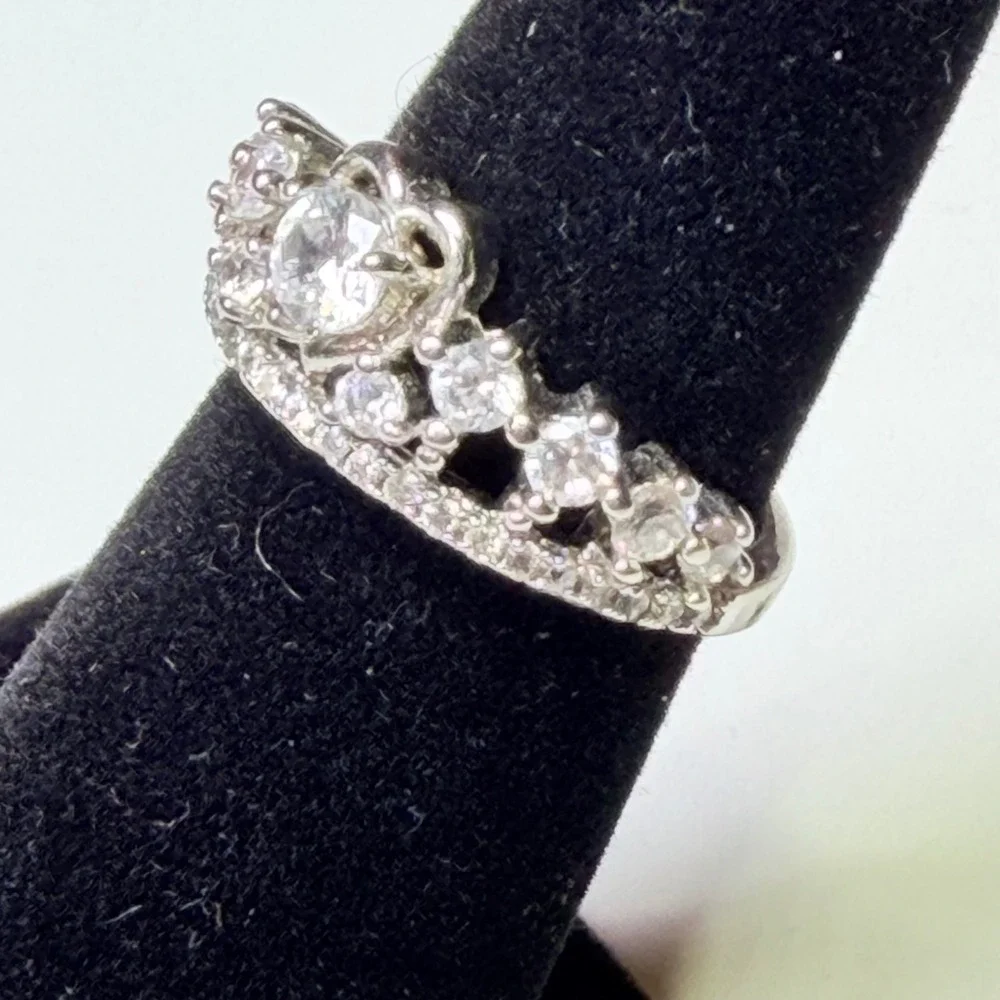 Fragrant Jewels Silver Tone Heart Tiara Crown Ring CZ Size 5.5 Princesscore